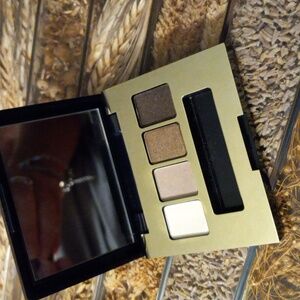Estee Lauder eyeshadow